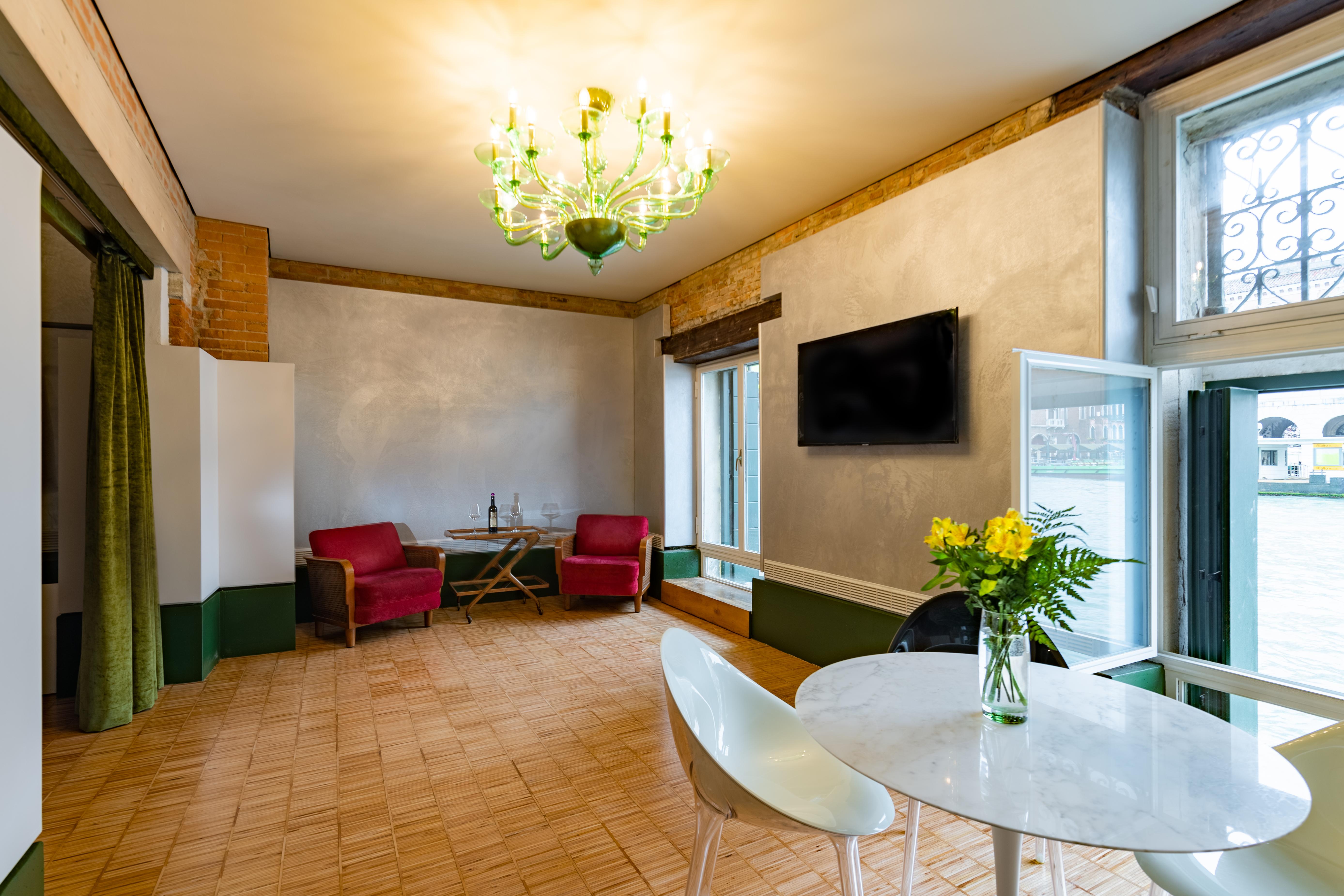 Locanda Leon Bianco On The Grand Canal Guest house 3*